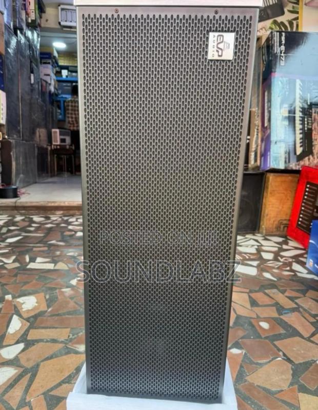 12inches Single Piece Line Array Speaker · Photo 1