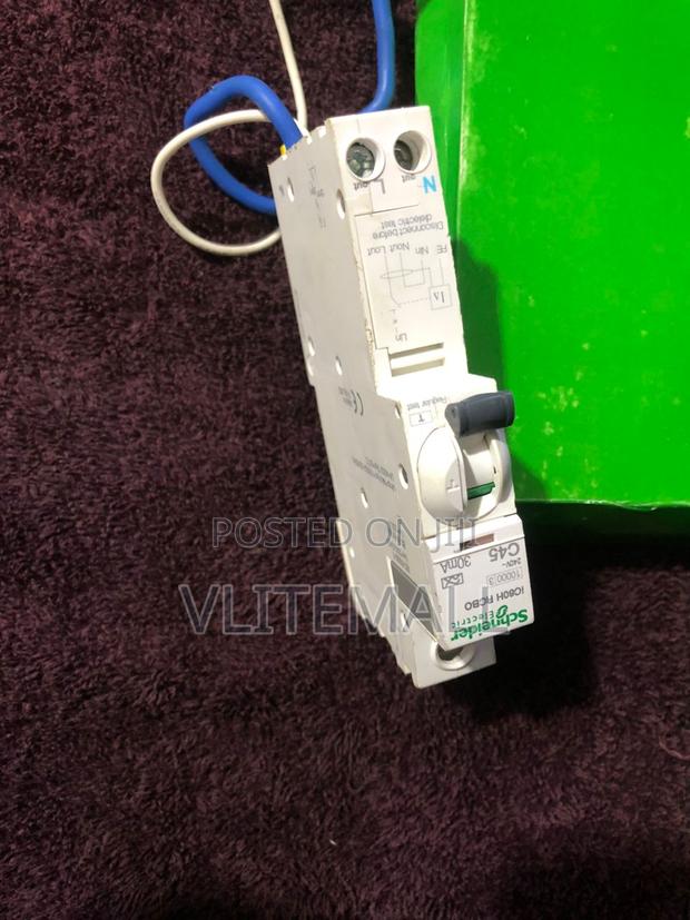 Rcbo Schneider Electric Ikq 6a 30ma Type a Sp N C Curve Rcbos · Photo 1