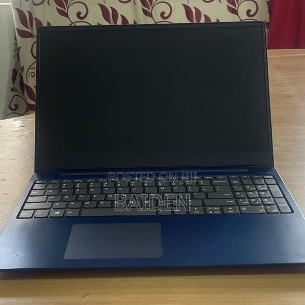 New Laptop Lenovo Ideapad V14 IGL 12GB Intel Core i7 SSD 256GB · Photo 2