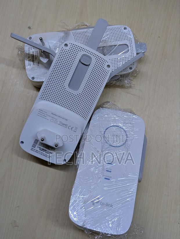 Tp Link Ac1750 Wifi Extender · Photo 3