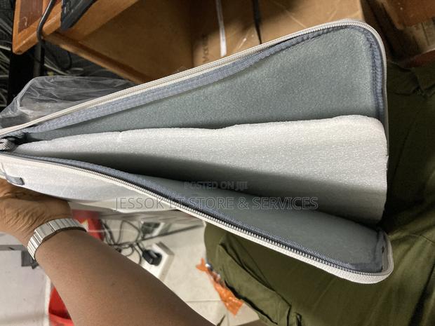 Laptop Sleeve/ Bag 15.6 Inches · Photo 4