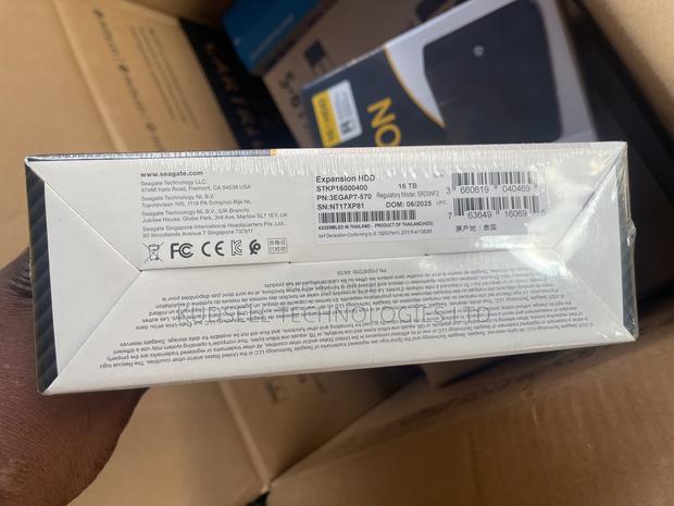 Seagate STLC External Hard Drive - Usb 3.0 - 10tb - Black · Photo 3