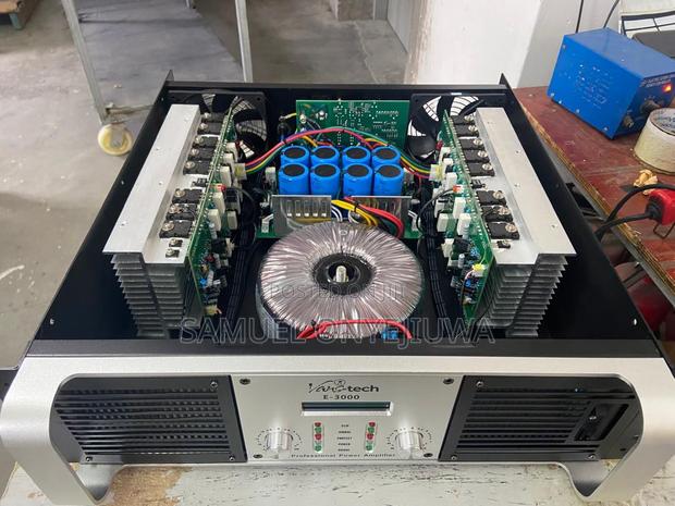 E-3000w Power Amplifier (Suitable for Mid) · Photo 1