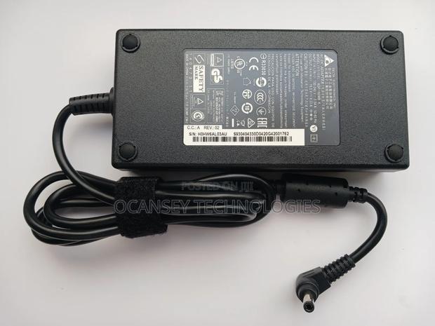 Original Razer Blade 19.5v 9.23a 180 Watts Pin Laptop Charger · Photo 1