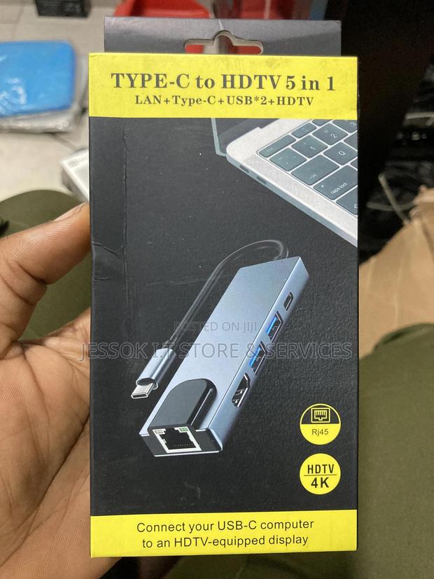 Type C Adapter 5 in 1 · Photo 1