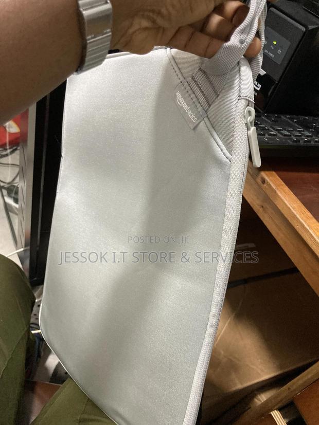 Laptop Sleeve/ Bag 15.6 Inches · Photo 2