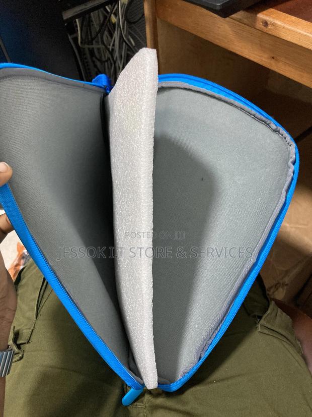 Laptop Sleeve/ Bag 15.6 Inches · Photo 6
