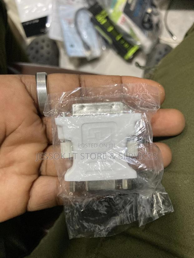 Dvi to Vga Converter · Photo 3