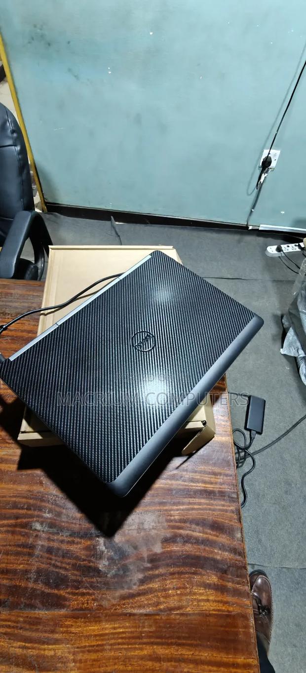 Laptop Dell Precision 15 7520 16GB Intel Core I7 SSD 512GB · Photo 7