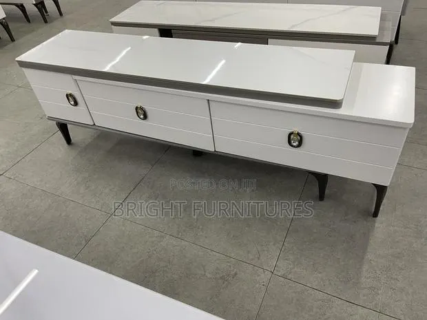 Wooden Tv Stand With a Drawer · Photo 1