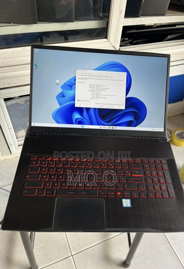 Laptop MSI MSI Sword 17 16GB Intel Core I7 SSD 1T · Photo 4