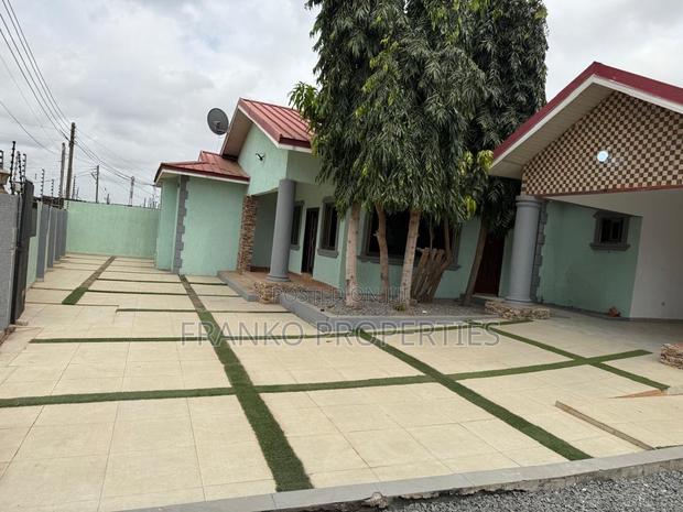 4bdrm House in Franko Properties, School Junction for sale · Photo 3