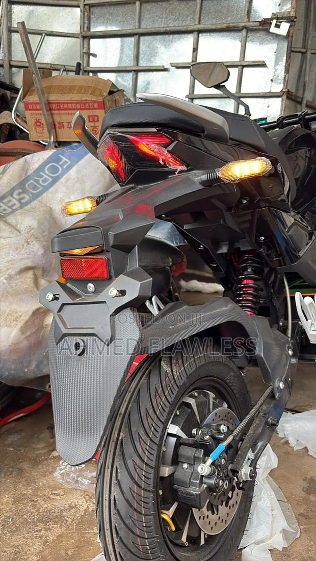 New Motorcycle 2025 Black · Photo 3