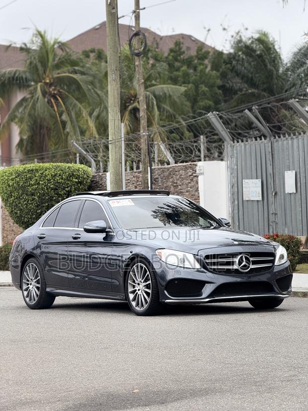 Mercedes-Benz C300 Sport 4Matic Sedan AWD (2.0L 4cyll 7A) 2016 Teal · Photo 4