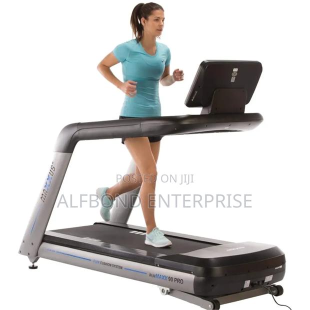 GYMOST Commercial Robust Treadmill 200kg · Photo 4