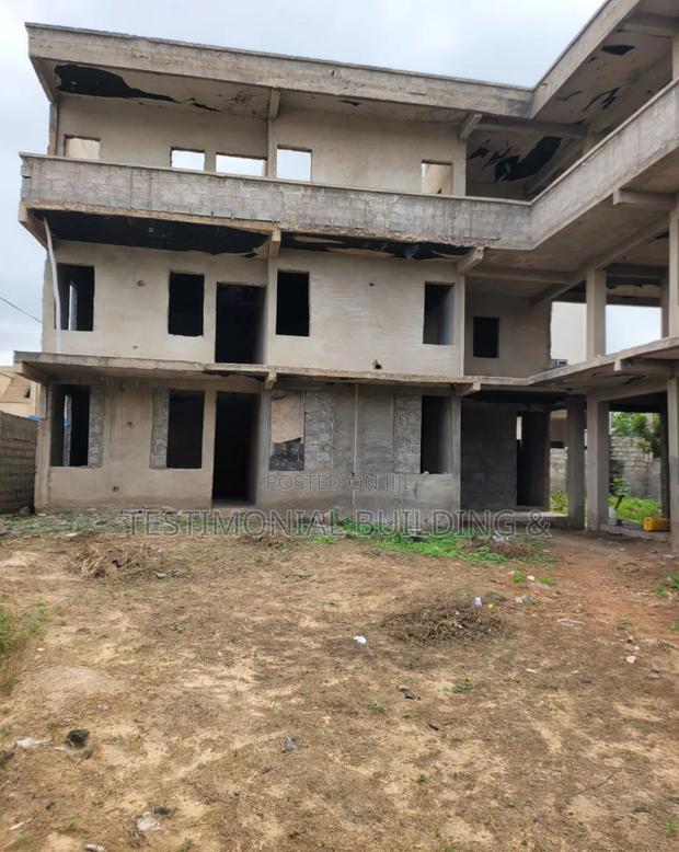 18bdrm Apartment in Testimonial Building, East Legon for sale · Photo 3
