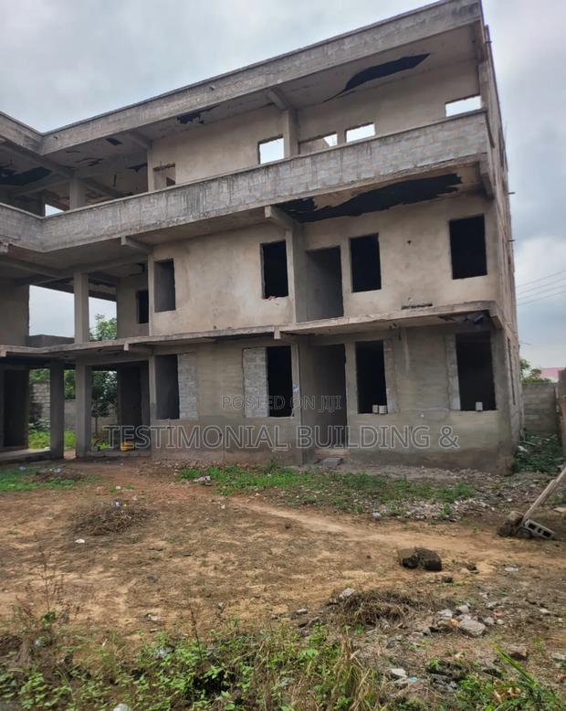 18bdrm Apartment in Testimonial Building, East Legon for sale · Photo 4
