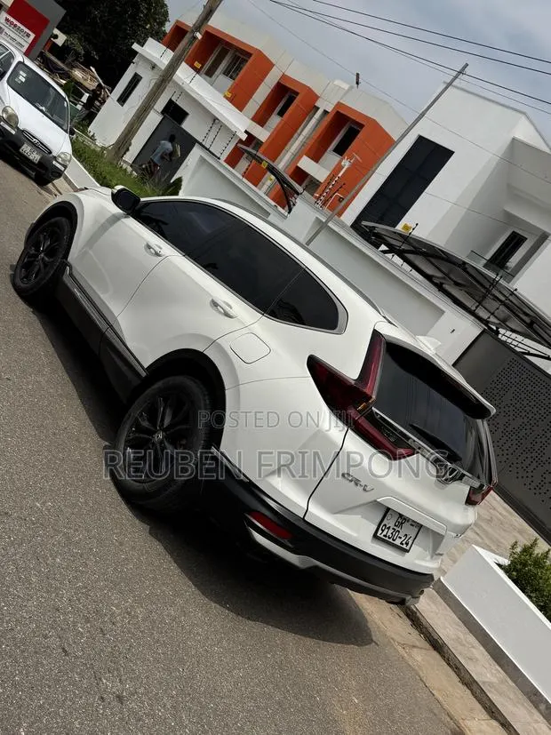 Honda CR-V Touring 2021 White · Photo 1