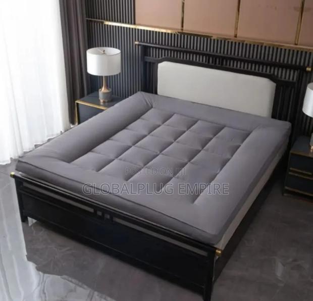 Mattress/ Bed Topper · Photo 1