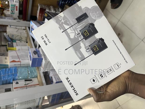 Uhf Wireless Microphone System · Photo 1