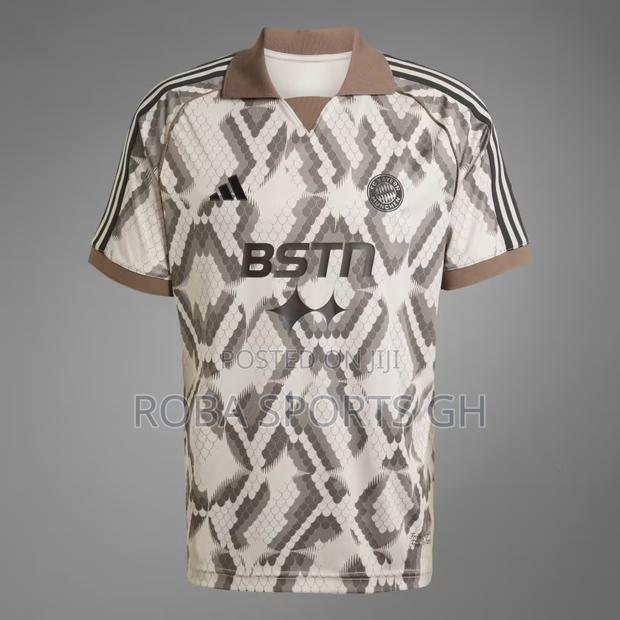 Bayern Munich X BSTN Special Edition Jersey · Photo 2