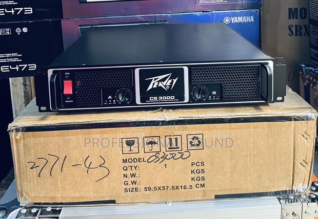 Peavey Amplified Cs3000 · Photo 1