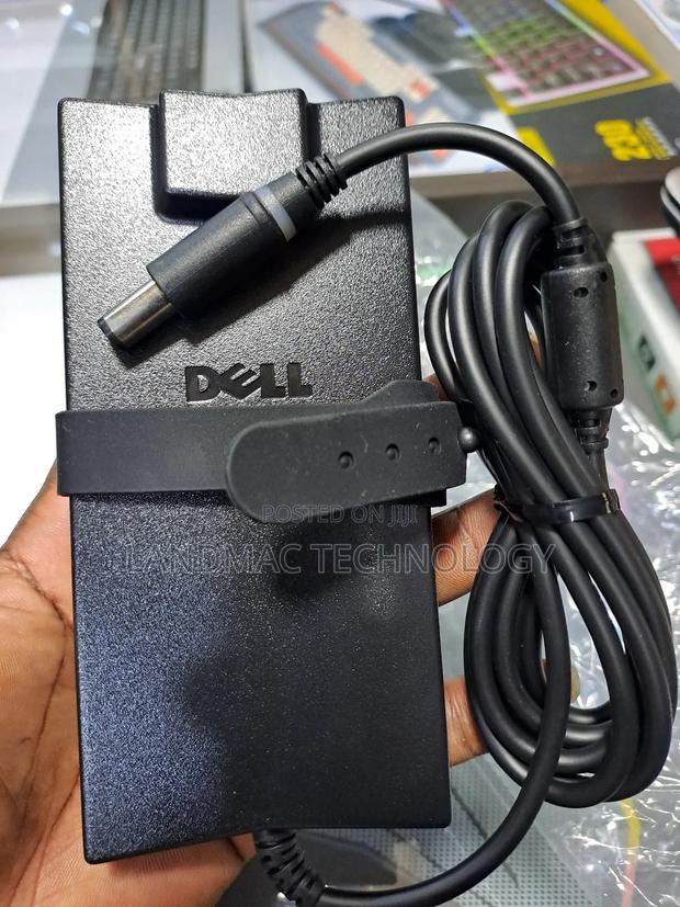 Dell 65w Big Pin Laptop Charger · Photo 1