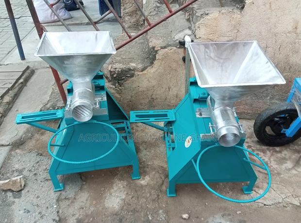 Fufu Machine With Petro Engine · Photo 1