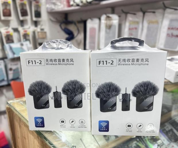 F11-2 Wireless Microphone · Photo 1