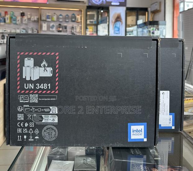New Laptop HP OmniBook X Flip 14" 16GB Intel Core Ultra 7 SSD 1T · Photo 3