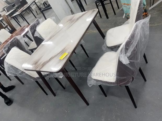 Marble Top 4 Seater Dining Set · Photo 2