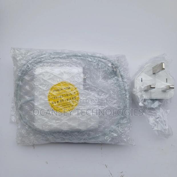 Original Apple 16.5v 3.65a 60 Watts L-Tip Macbook Charger · Photo 3