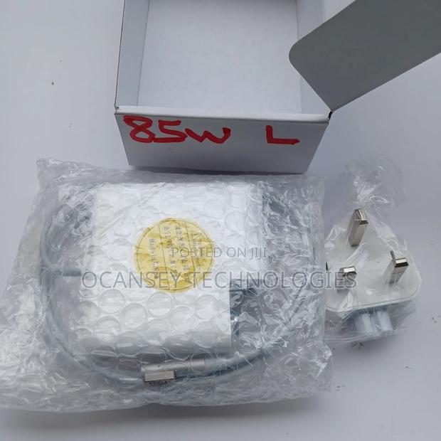 Original Apple Magsafe 1 85 Watts L-Tip Macbook Charger · Photo 1