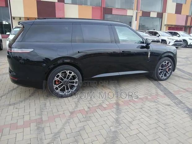 New Lynk & Co 900 2025 Black · Photo 1