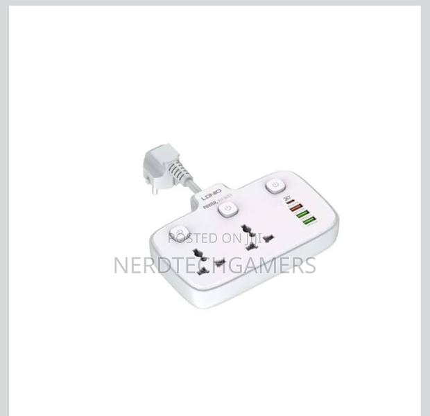Ldnio. Sc2413 Universal Outlets Power Strip Tower 20w, 2 Power - White · Photo 4
