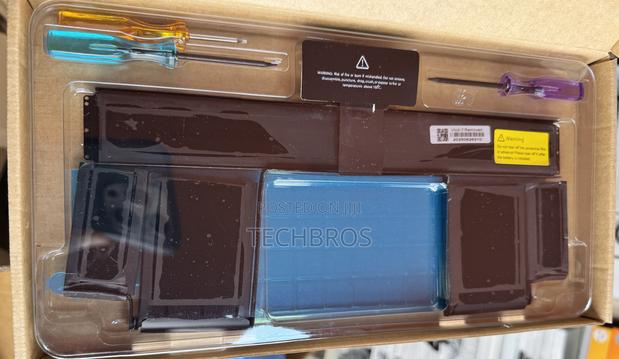 Original Macbook Battery A1437 For Late 2012/2013 Macbook Pro 13-inch · Photo 2