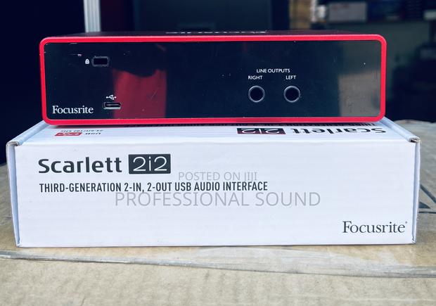 Focusrite Scarlett 2i2 · Photo 2