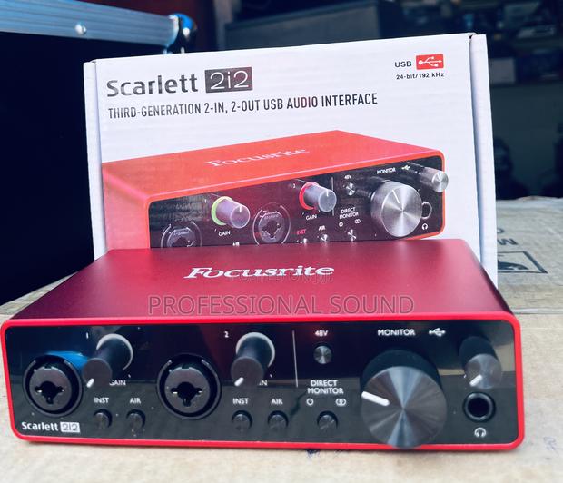 Focusrite Scarlett 2i2 · Photo 1