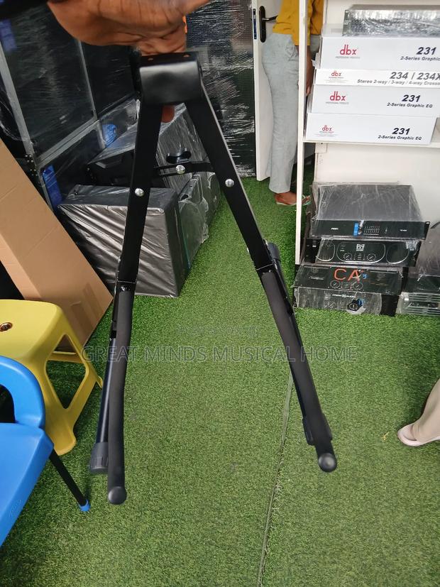 Jac Guitar Stand · Photo 2