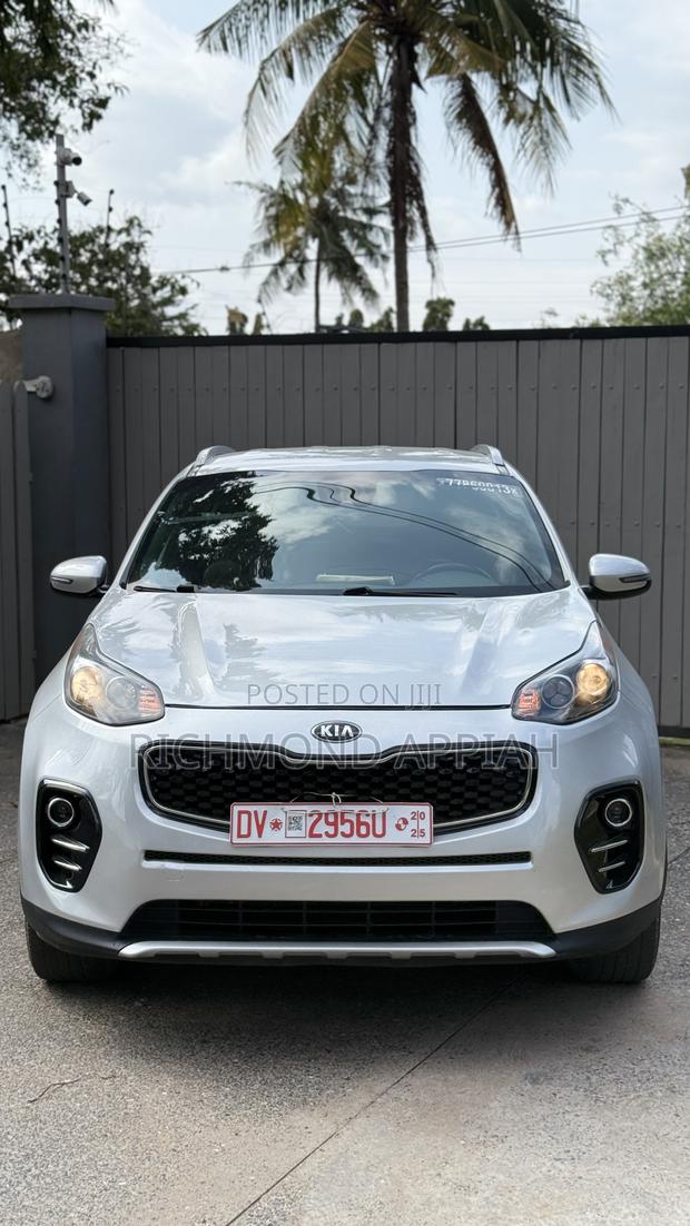 Kia Sportage 2020 Silver · Photo 2
