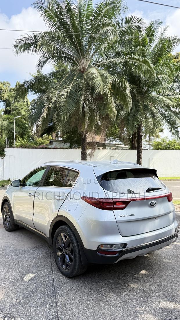 Kia Sportage 2020 Silver · Photo 4