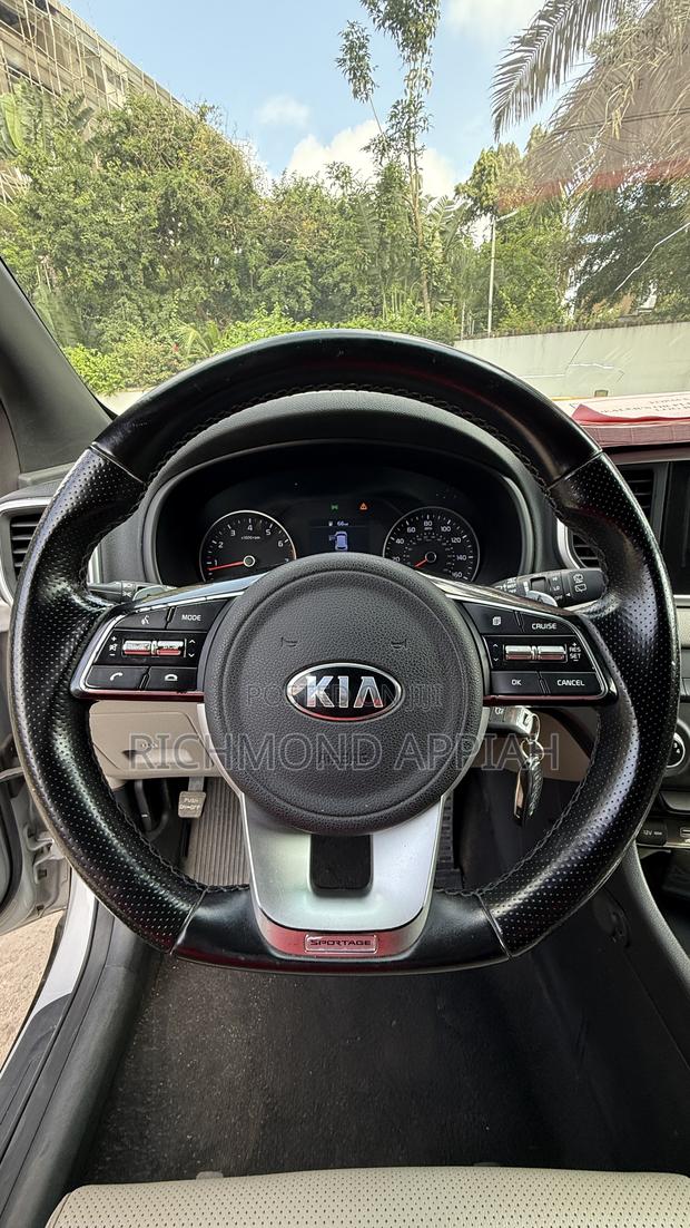 Kia Sportage 2020 Silver · Photo 8