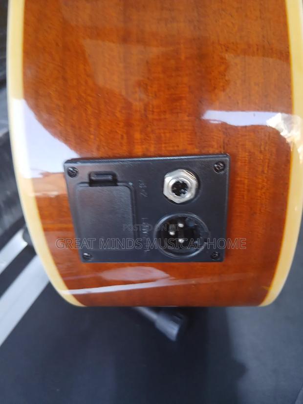 Gibson Semi Acoustic Guitar · Photo 6