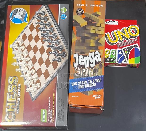 Chess + Jenga + Uno Game Set · Photo 1