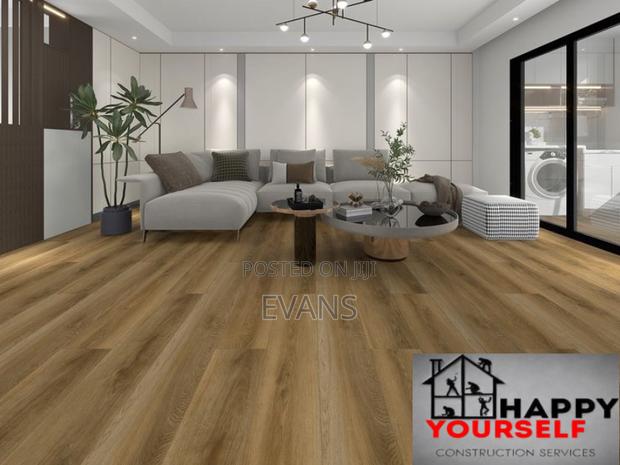 Spc Natural Oak Floor · Photo 1