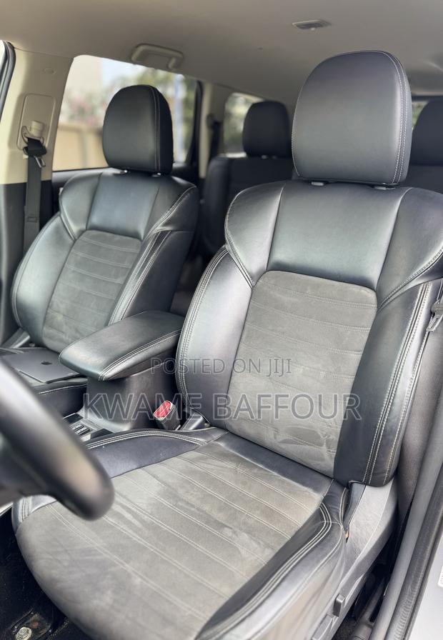 Mitsubishi Outlander 2019 Gray · Photo 4