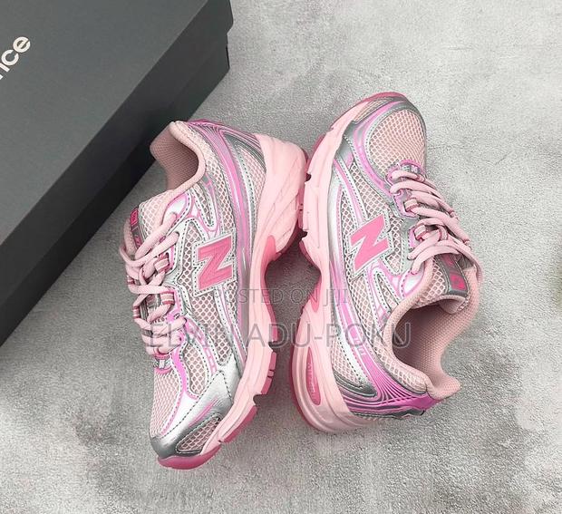 New Balance 530 Women’S Sneaker Comes In Different Colours , Swipe >>> · Photo 3