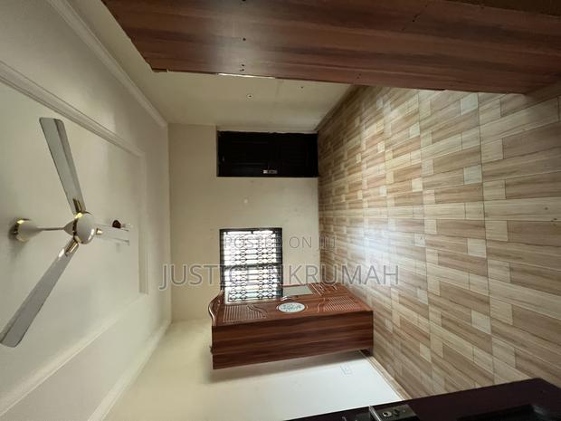2bdrm Apartment in Mr Justice Estate, West Hills Mall Area for rent · Photo 4