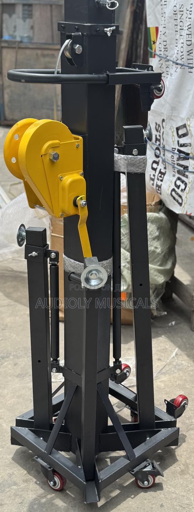 Quality Bar for Line Arrays · Photo 1