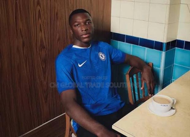 2025/2026 Chelsea Home Jersey · Photo 2